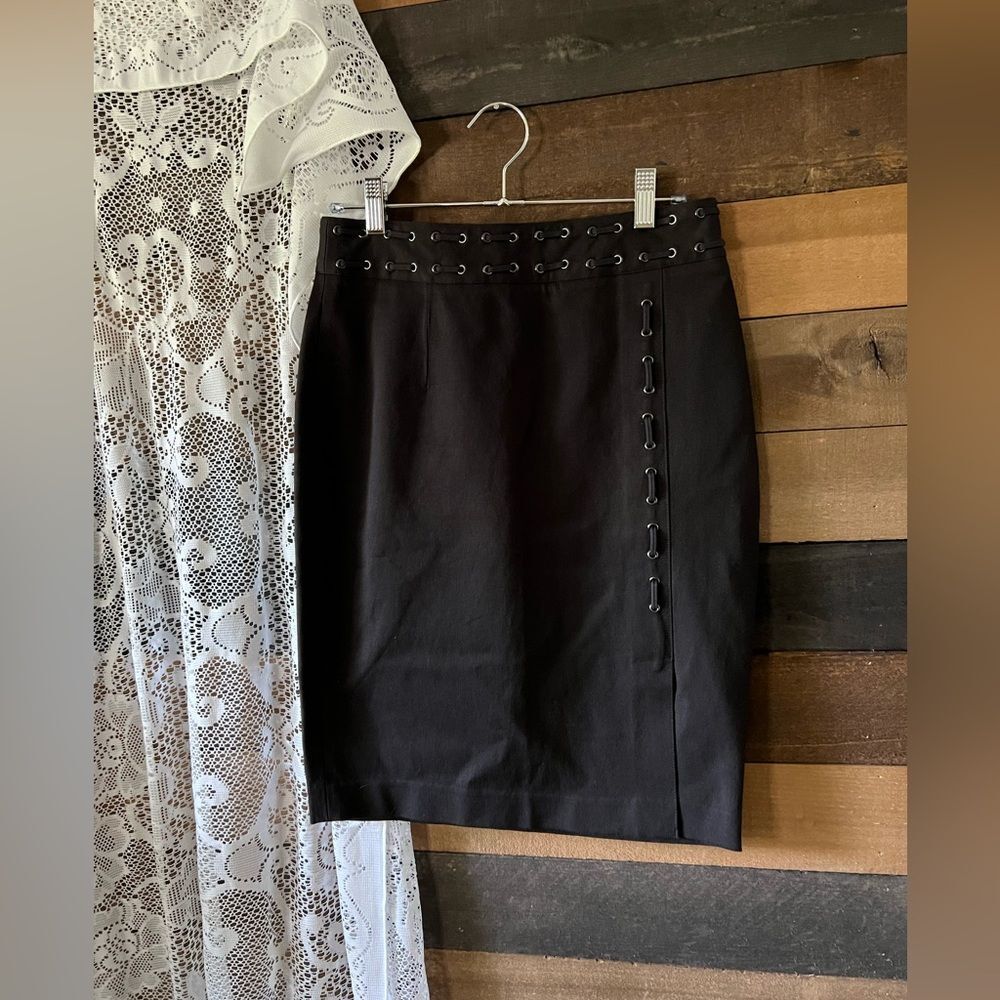 Y2K Banana Republic Black Eyelet Lace Pencil Skirt - Vintage High Waist Chic - Picture 4 of 5